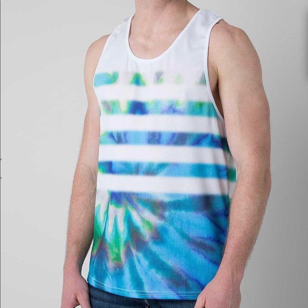 Valor Mesh Tank.   M